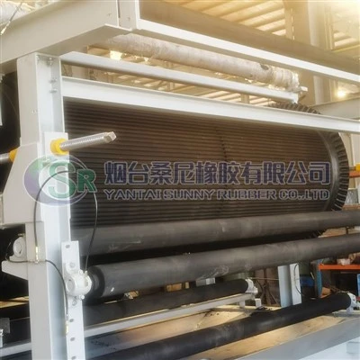 Qhib-kawg Rubber Lim Siv Nrog Rubber Curbs